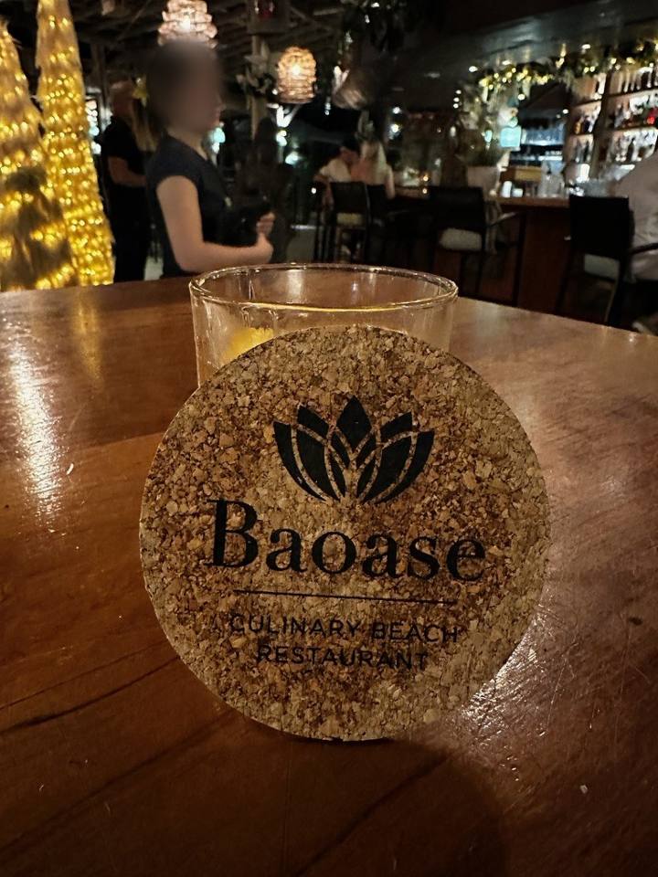 A Baoase coaster on the table at the Culinary Beach Restaurant